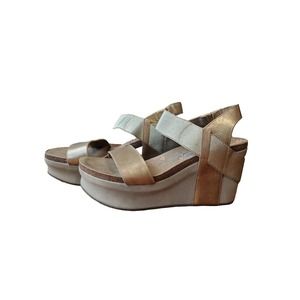 OTBT Bushnell Wedge Women's 10 Sandals Two Tone Gold Bronze Leather Slip On